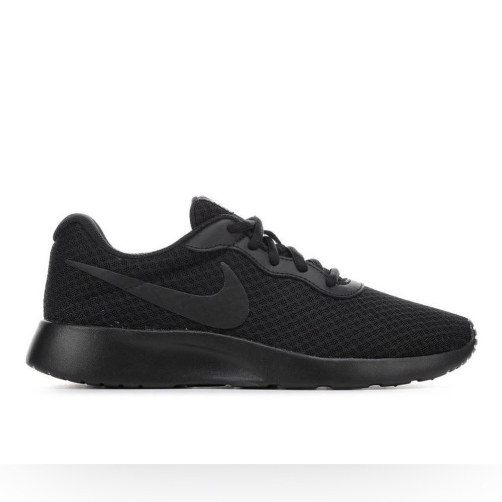 Women’s Nike Tanjun Sustainable Sneakers in Black & Size 7.5